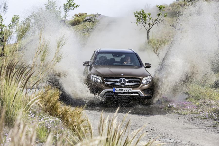  Mercedes-Benz GLC250 d 4Matic Off-Road 2015 года  (фото 13 из 34)